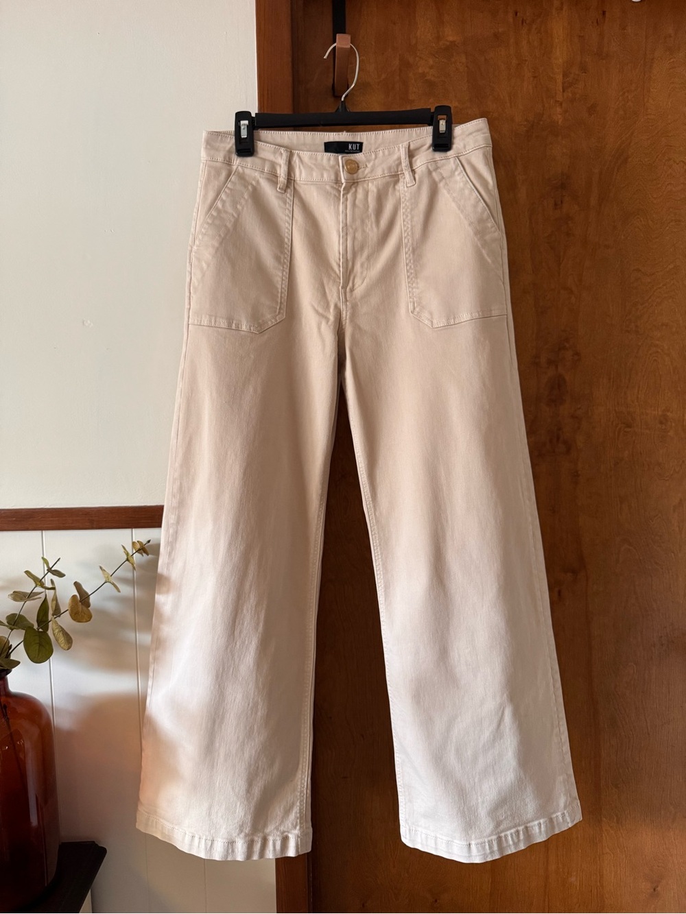 Kut from the Kloth Wide Leg Pants in Light Cream